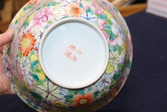 A Chinese thousand flower bowl, mark to the base, Diameter 20cm